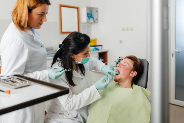 Best Cosmetic Emergency Dentistry in Pine Ridge, FL